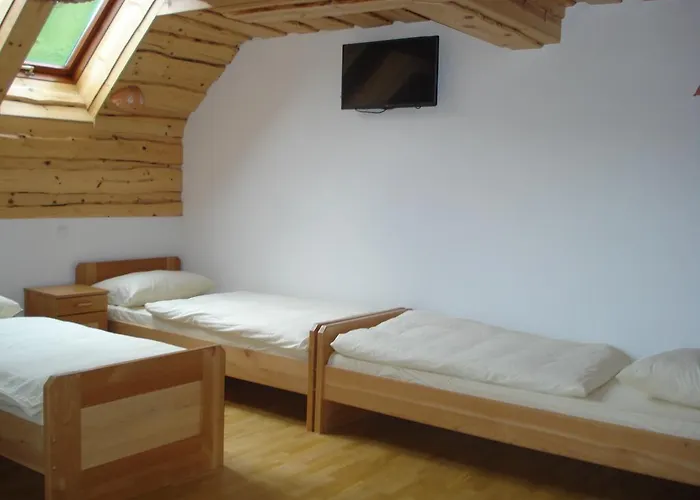 Farma Hisa Pecovnik Luče